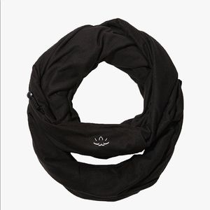 Beyond Yoga Pocket Infinity Scarf